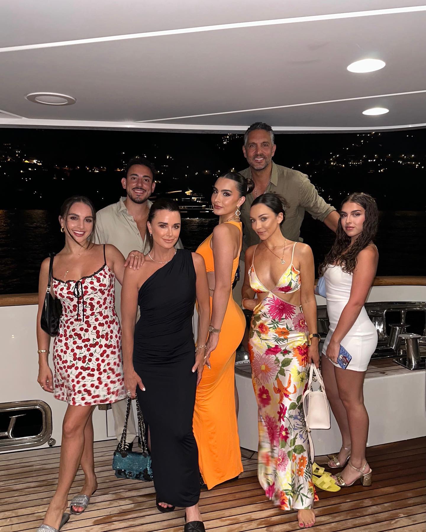 kyle richards vacations with Mauricio Umansky