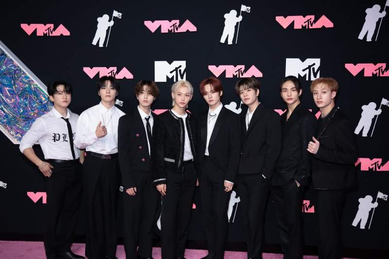 Stray Kids