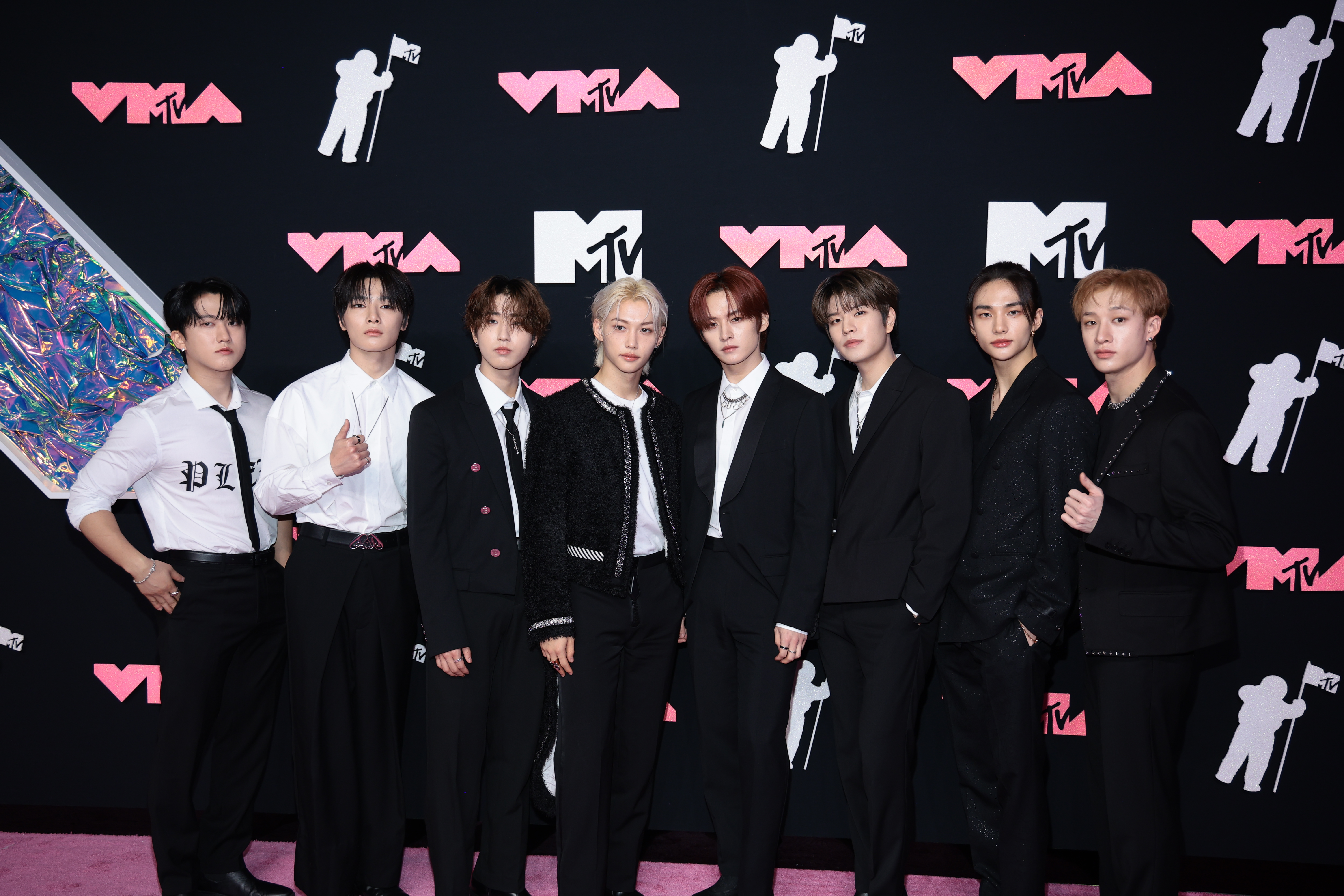 Stray Kids
