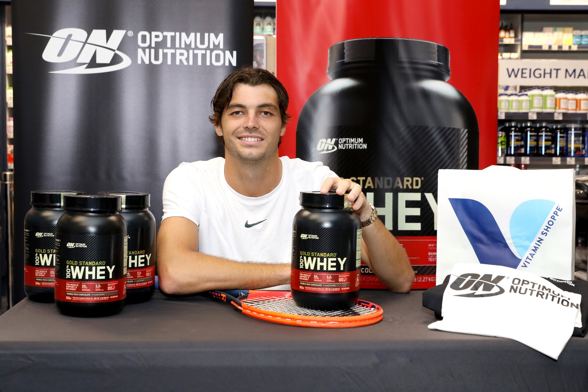 What Your Favorite Stars Are Doing This Week: Hot Photos 77 Hot Pics Taylor Fritz Samples Optimum Nutrition