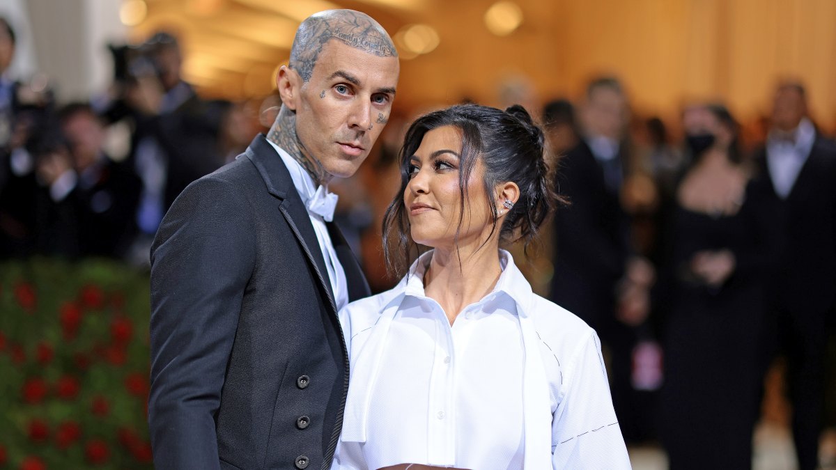 Kourtney Kardashian Welcomes Baby No. 1 With Husband Travis Barker