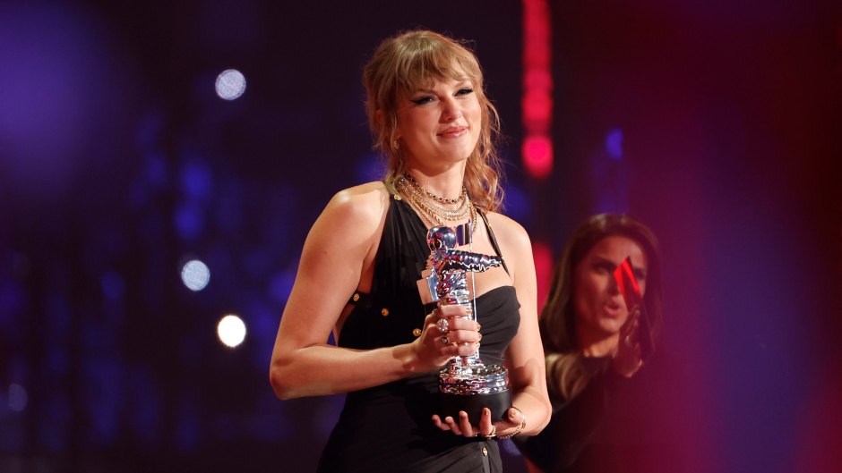 Taylor Swift Breaks the Internet With TK Announcement at VMA