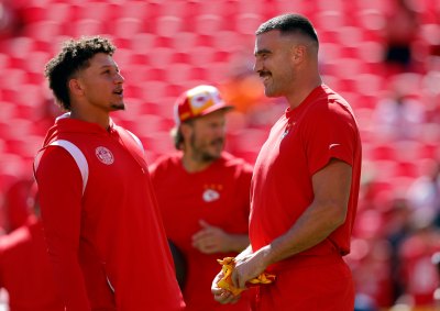 Patrick Mahomes Recalls Meeting Taylor Swift at Travis Kelce's Post-Game Party: ‘Really Cool’