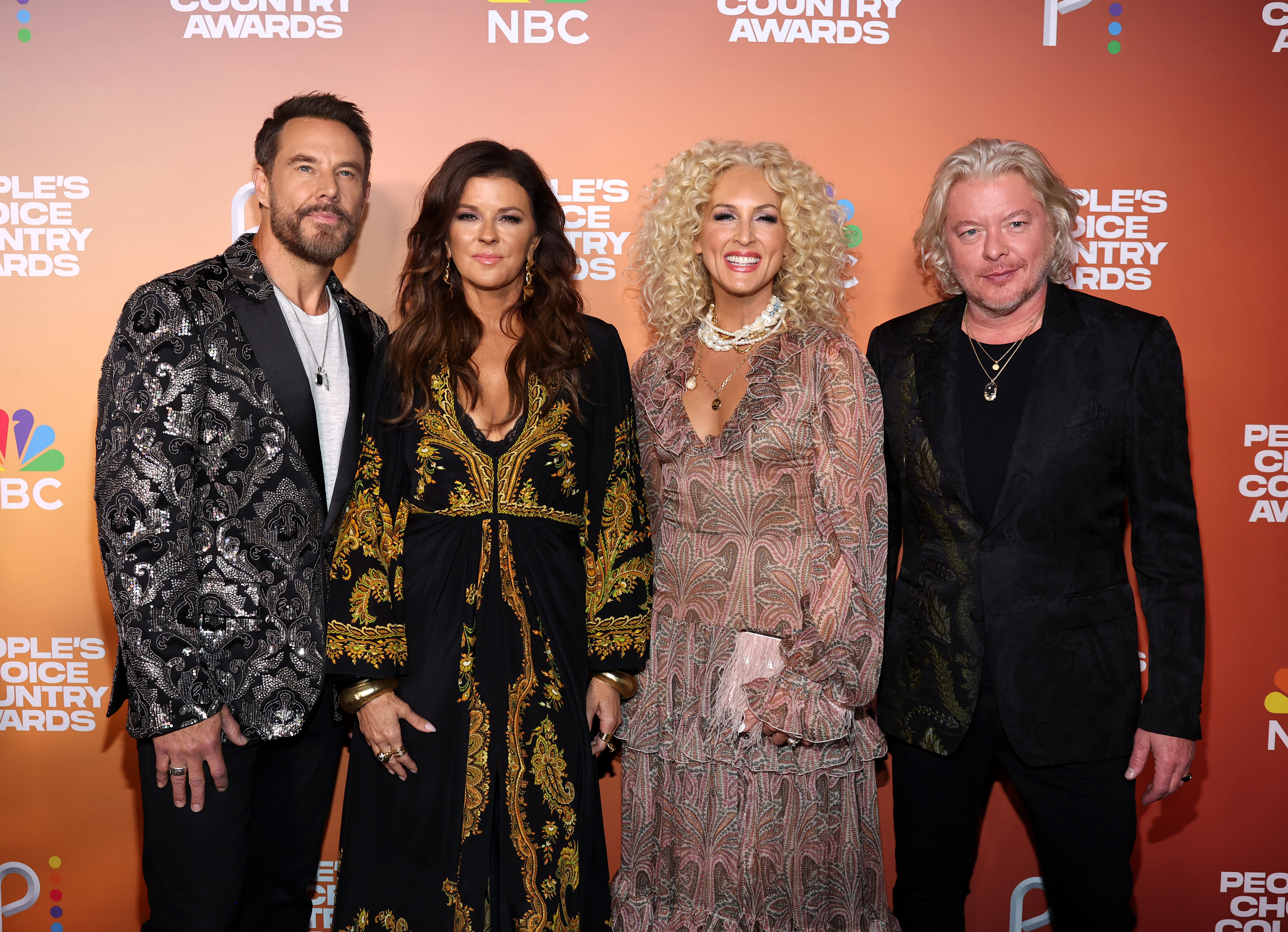 2023 People's Choice Country Awards Red Carpet Arrival [Photos]