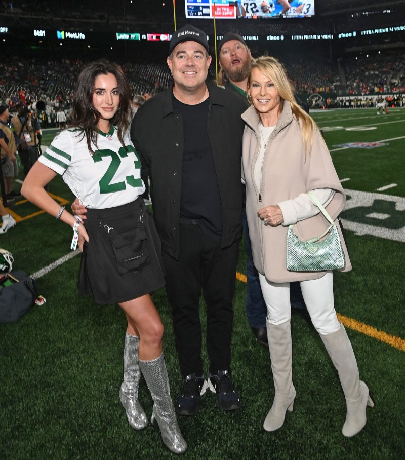 What Your Favorite Stars Are Doing This Week: Hot Photos 71 Hot Pics Jets owner Suzanne Johnson
