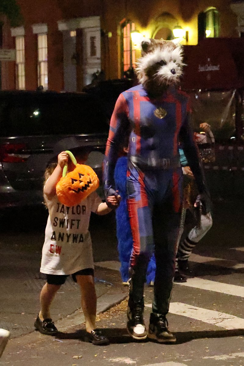 celebrities dressed as taylor swift for halloween