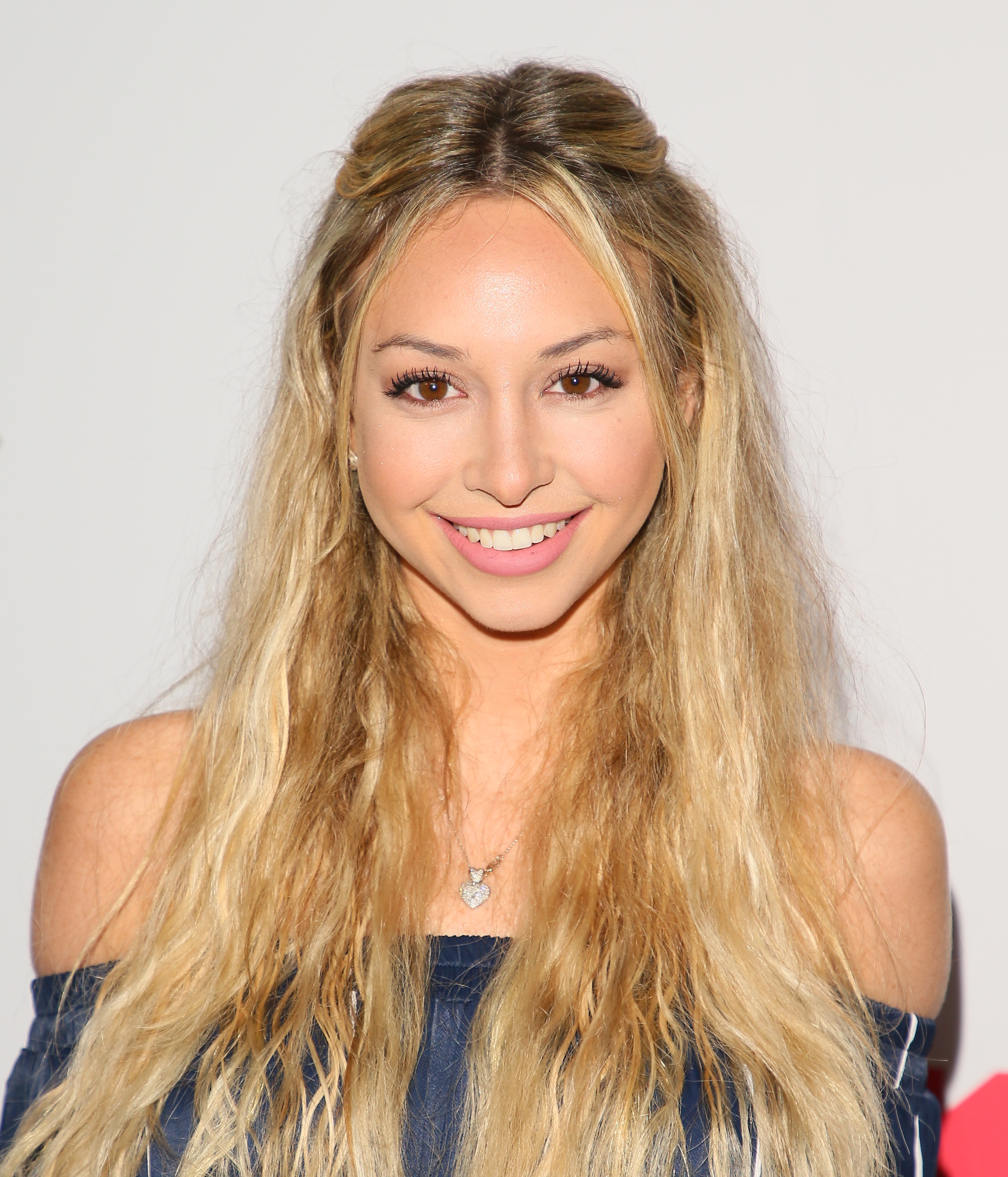 Did Corinne Olympios Get Plastic Surgery? Transformation Photos | Life ...