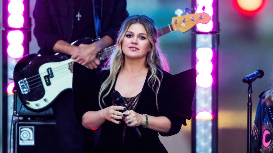 kelly-clarkson-family-parents-siblings