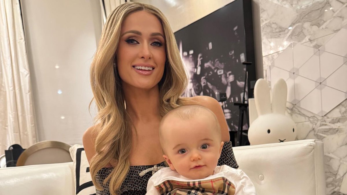 paris hilton son phoenix head size