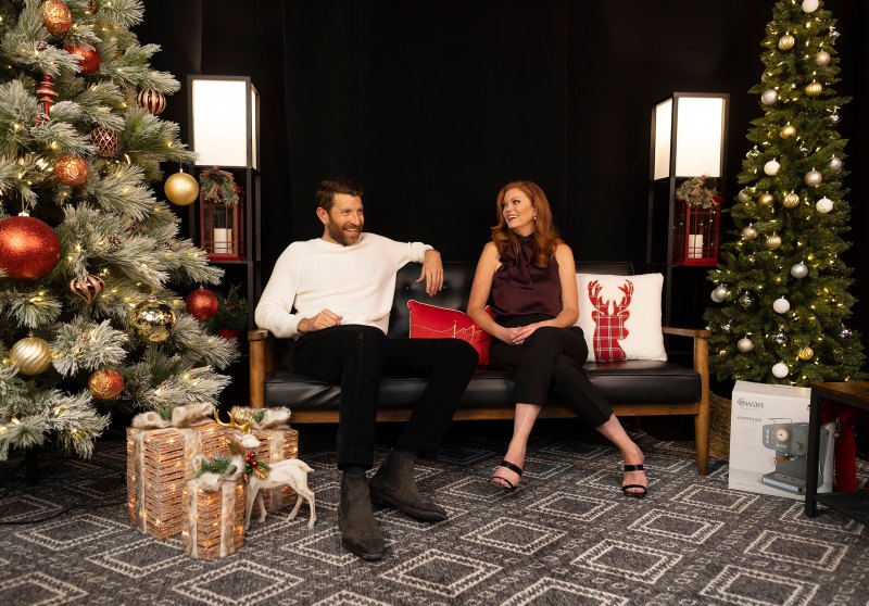 What Your Favorite Stars Are Doing This Week: Hot Photos 25 **Exclusive** PhotoCredit: MOVI Inc. Date: November 29th 2023Brett Eldredge talked with Extra’s Alecia Davis about the unexpected gifts and holiday décor available at Lowe's, the official set décor sponsor of his GLOW Live tour 2023.