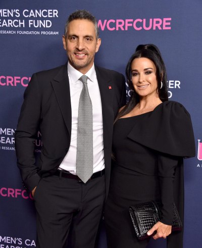 Kyle Richards Cries While Talking About Mauricio Umansky Marriage Troubles During BravoCon Panel