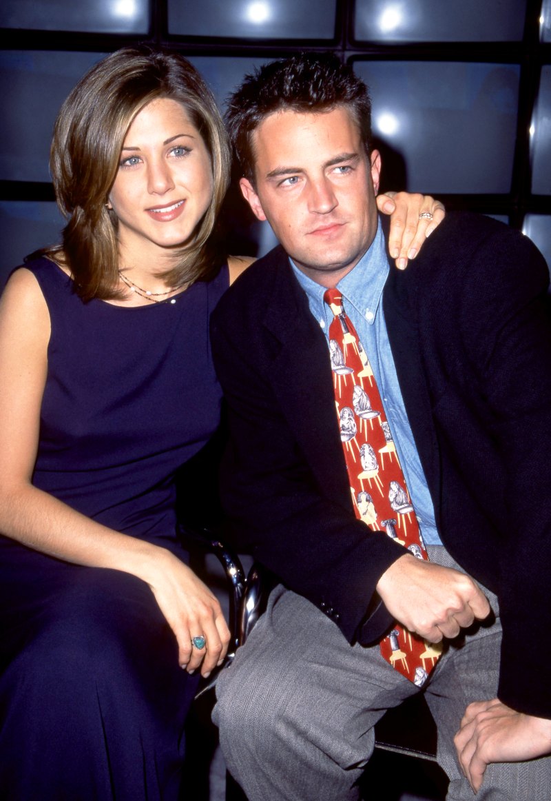 celebs react to friends star matthew perrys death at 54