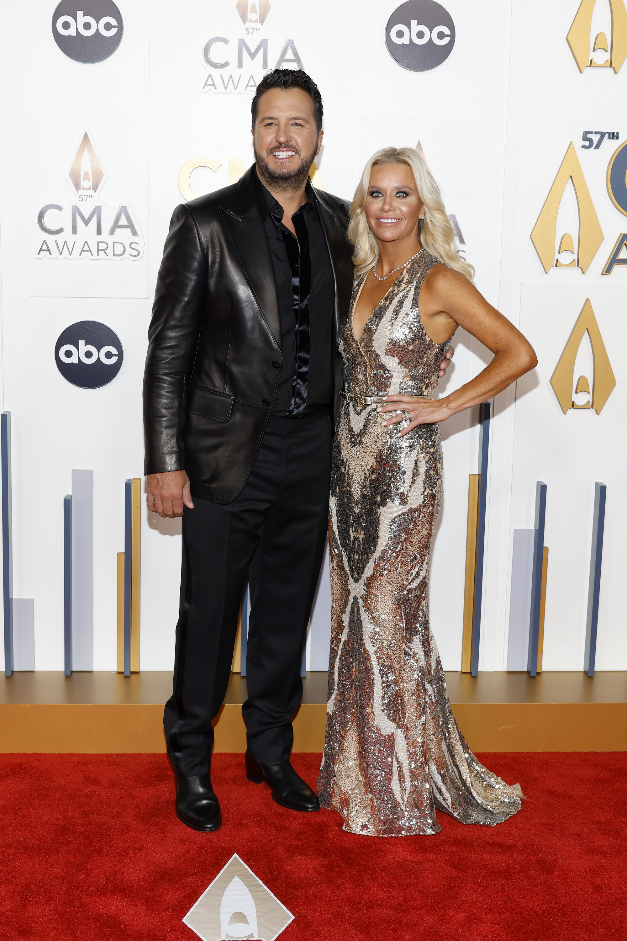 luke bryan and caroline boyer cma awards