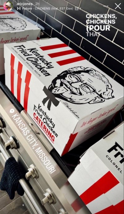 travis kelce kfc thanksgiving dinner photo