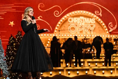 Kelly Clarkson Christmas at the Opry