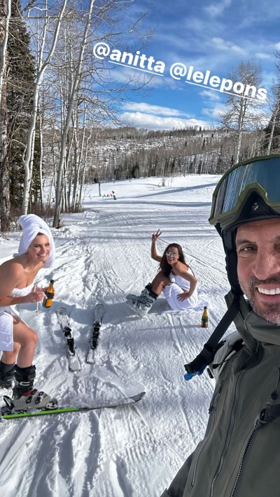 Mauricio Umansky Spends Day With Influencer LeLe Pons and Singer Anitta Amid Kyle Richards Separation