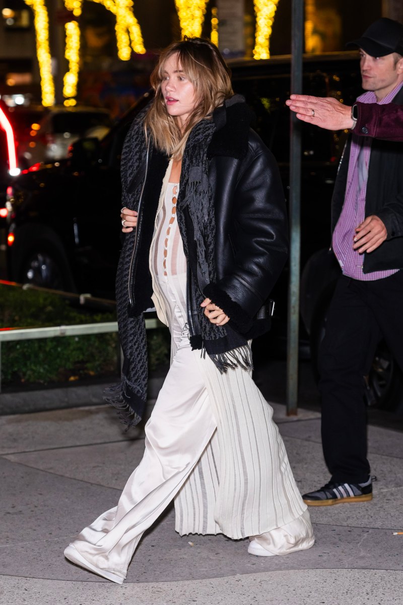 Taylor Swift Joins Suki, Robert in 1st Outing Amid Pregnancy