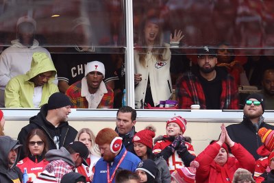 taylor swift at chiefs games for travis kelce photos