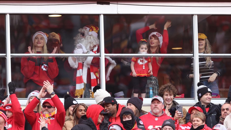 Taylor Swift Spotted Watching Chiefs Game With Adorable Toddler: Who Is the Mystery Girl?