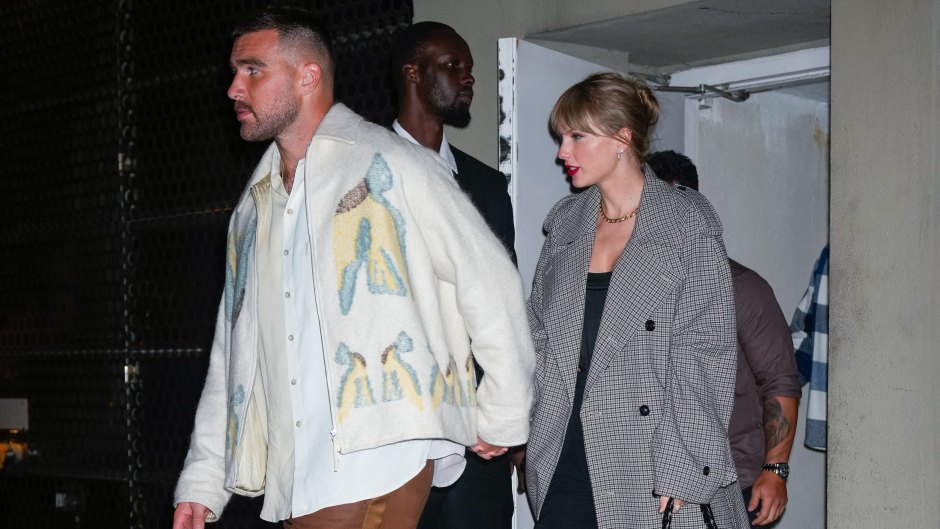 taylor swift travis kelce hold hands after christmas loss