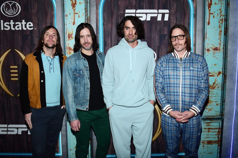 What Your Favorite Stars Are Doing This Week: Hot Photos 4 All American Rejects