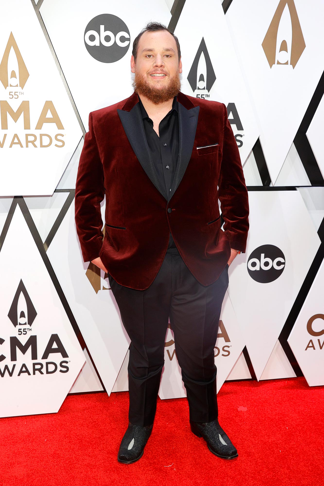 Luke Combs Weight Loss Photos of the Country Singer s Transformation 660