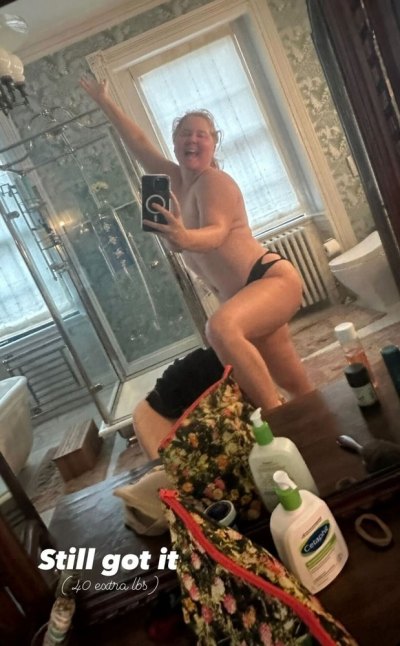 Amy Schumer topless selfie weight loss