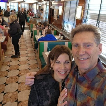 golden bachelors gerry theresa recreate first date at diner