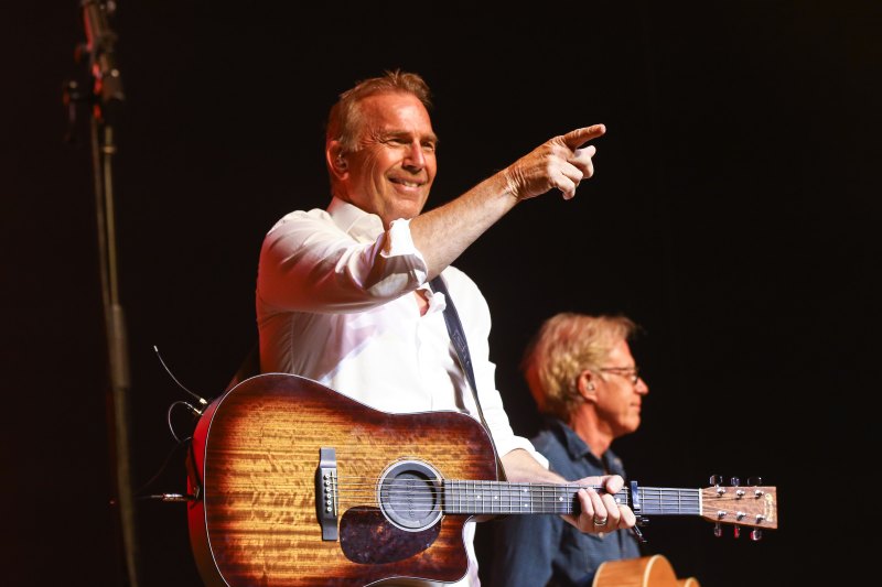 kevin-costner-plastic-surgery