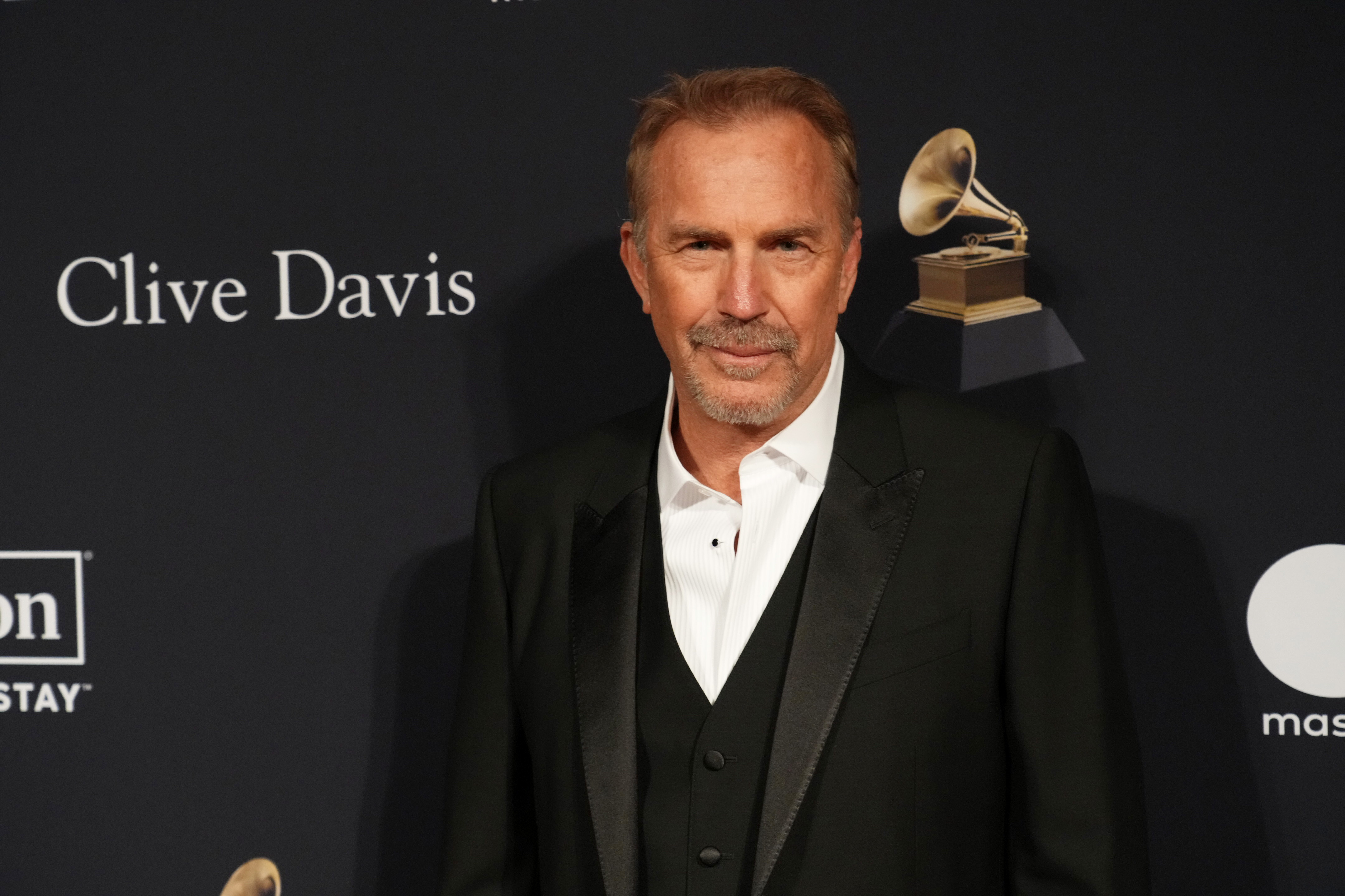 kevin-costner-plastic-surgery