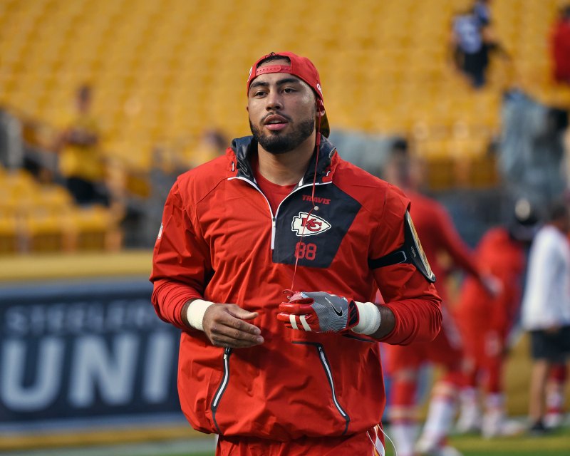 Meet Travis Kelce’s Childhood Friend Group and Support System