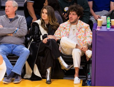 selena gomez and benny blancos pda at lakers game
