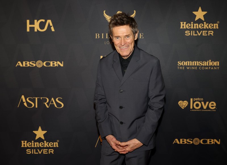 What Your Favorite Stars Are Doing This Week: Hot Photos 7 William Defoe