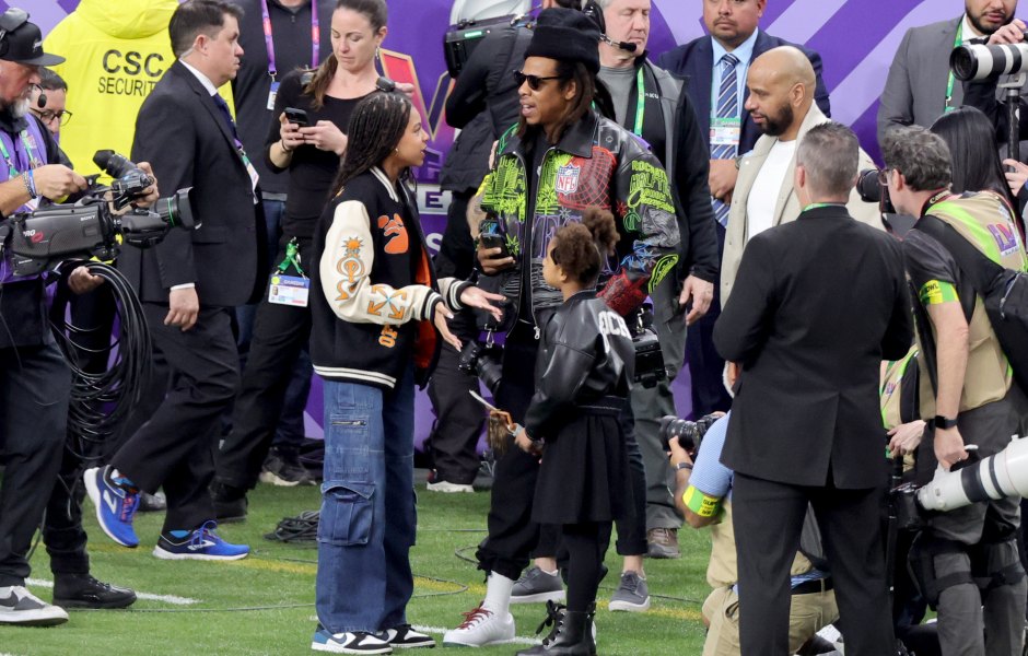 blue ivy carter and sister rumi at 2024 super bowl with jay z