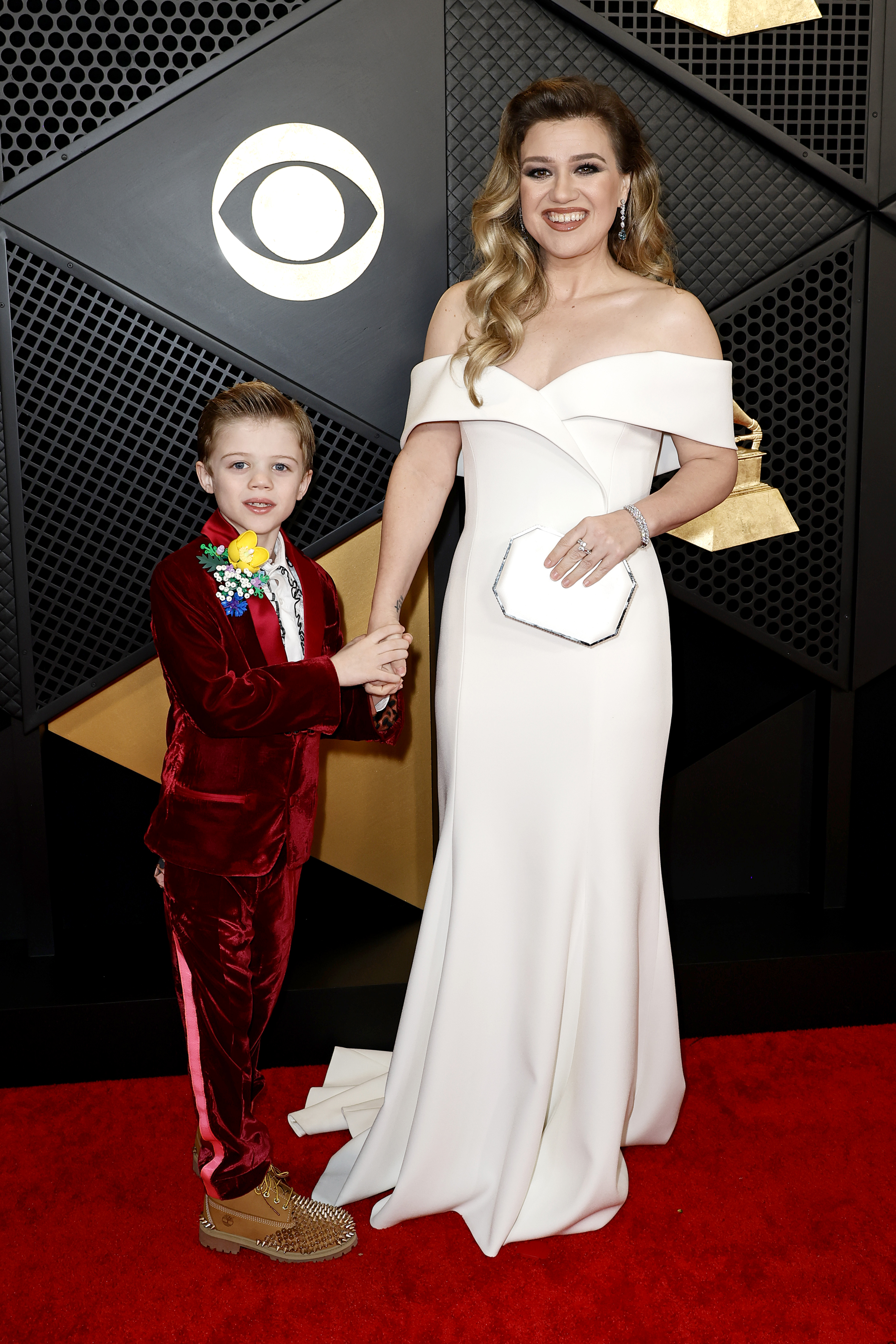 Kelly Clarkson Brings Son Remy as Her 2024 Grammy Awards Date [Photos]