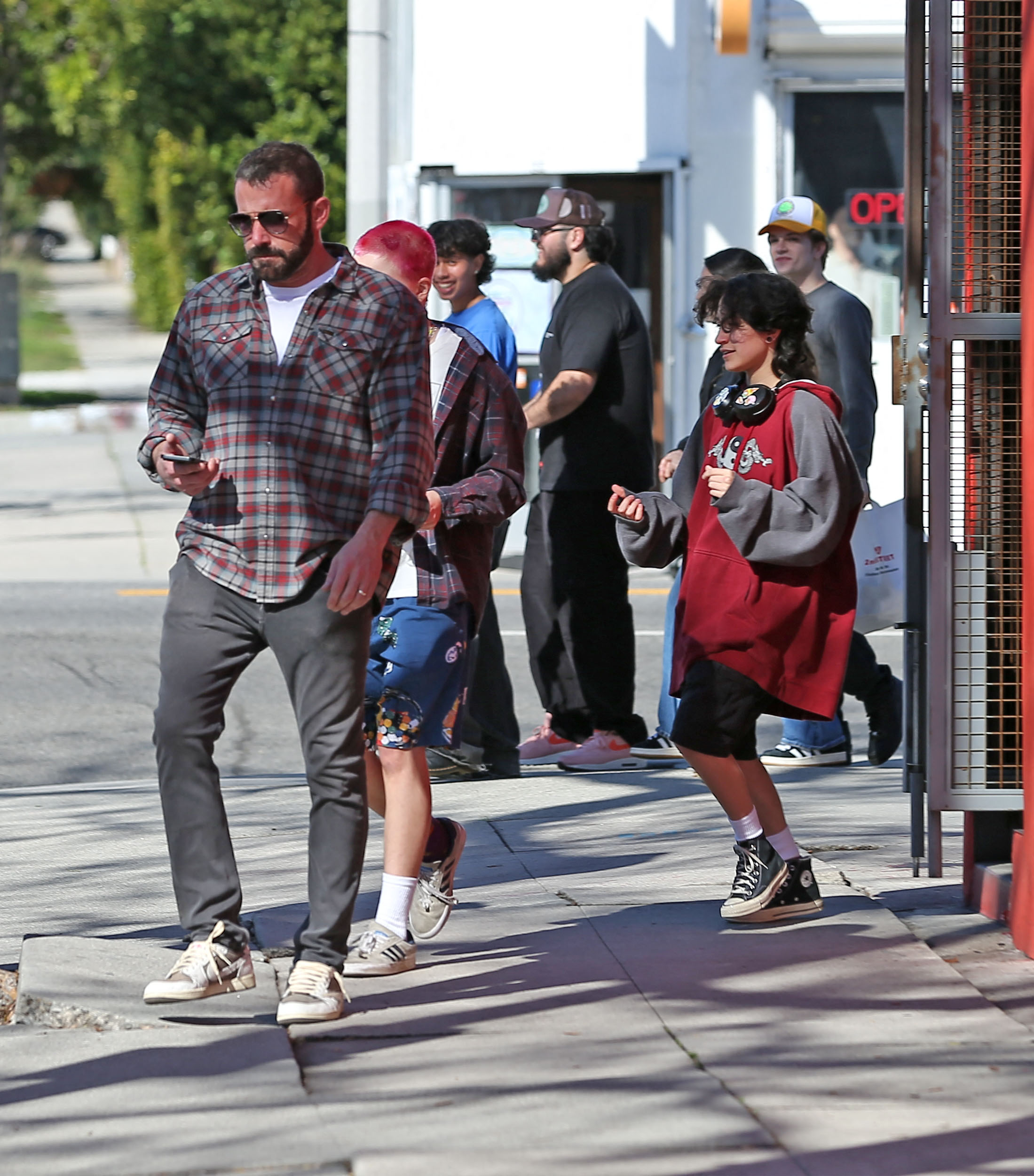 seraphina affleck reveals pink buzz cut while out with emme