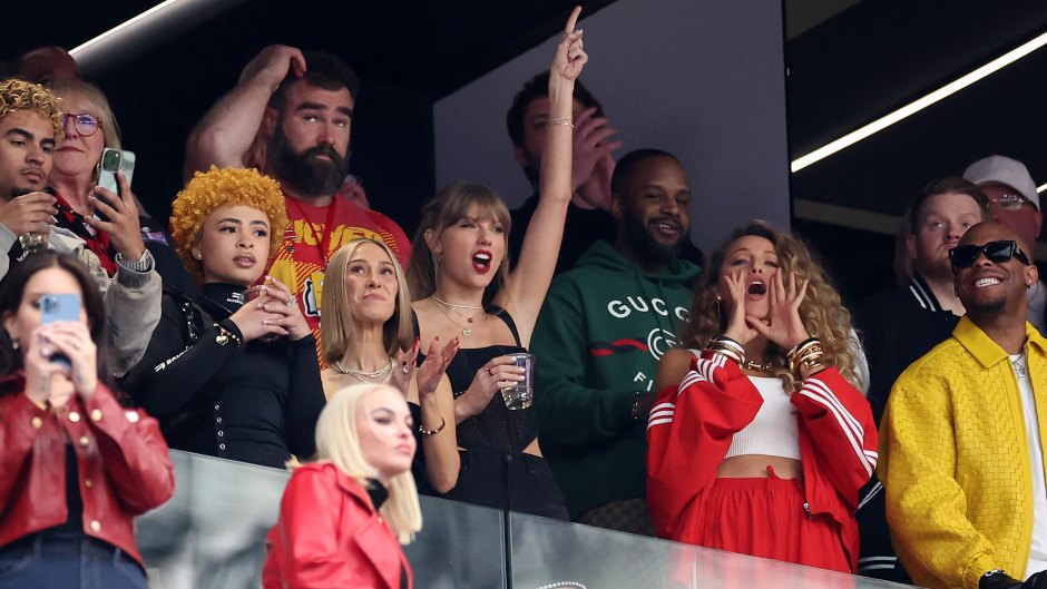taylor swift chugs her drink as she watches super bowl 2024