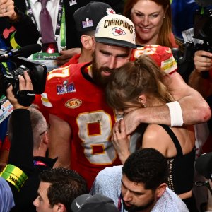 taylor swift travis kelce attend super bowl afterparty