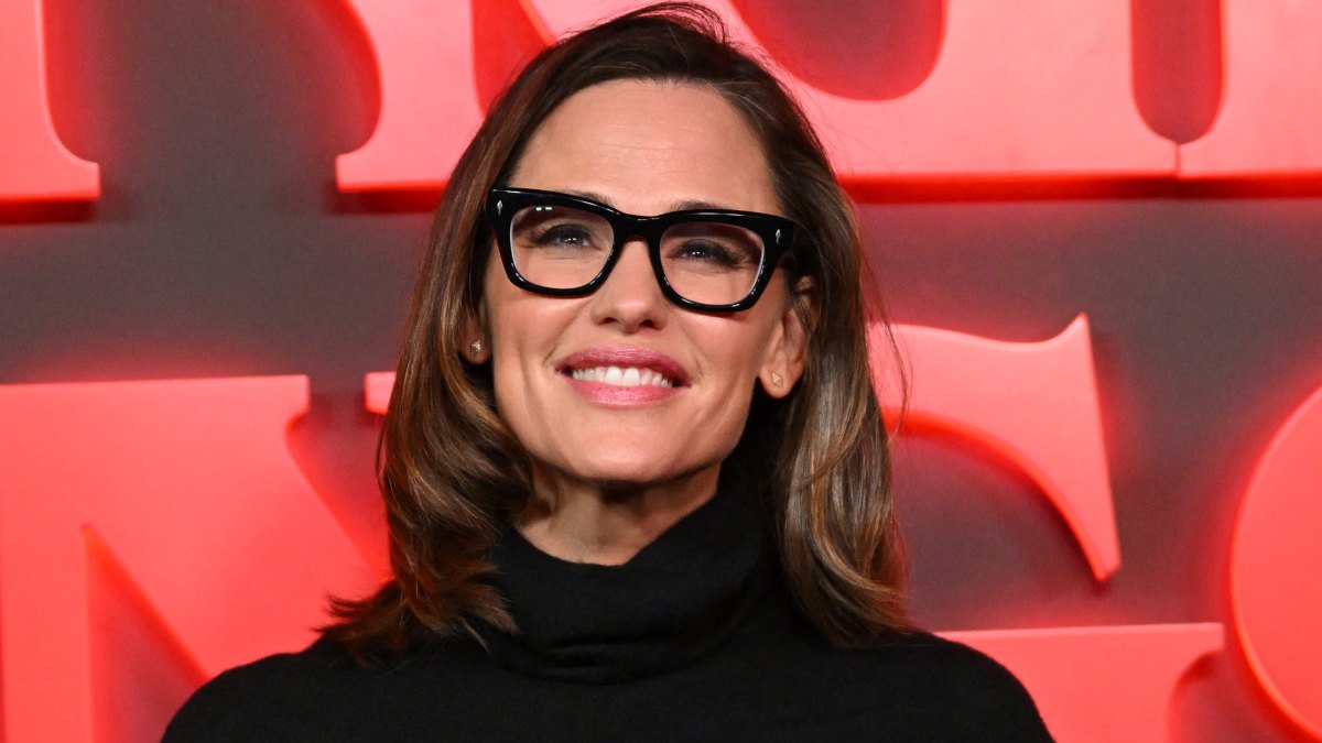 Jennifer Garner 'Happier Than Ever' After Health Issue in 2021