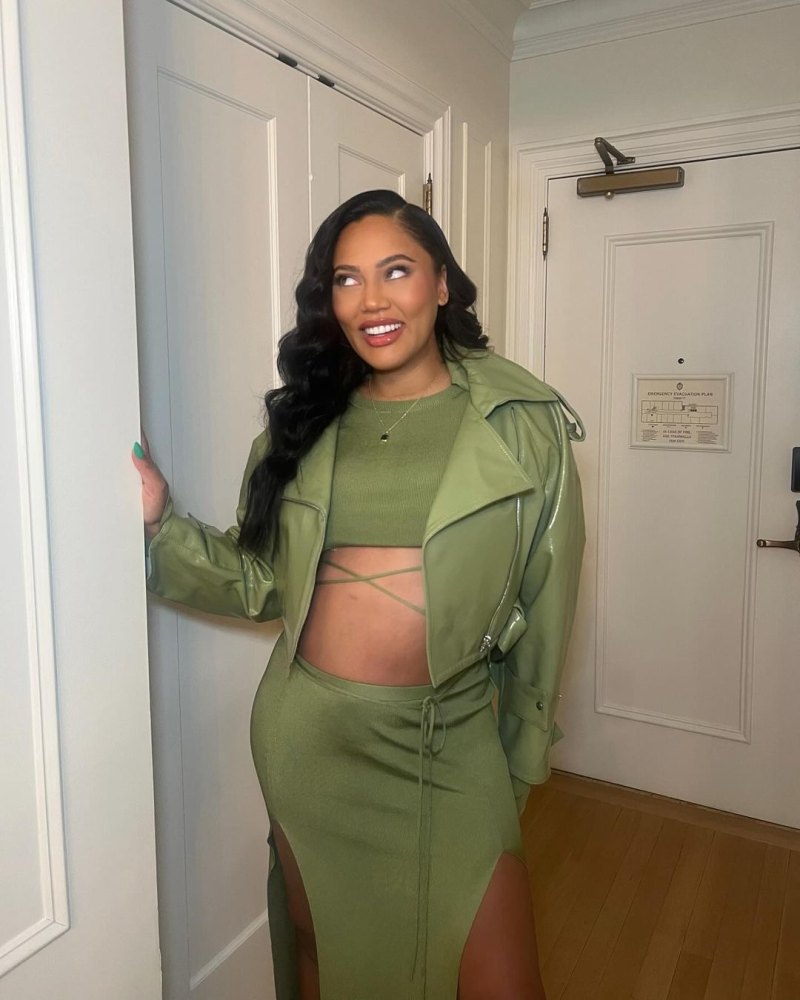 ayesha curry baby bump pregnancy no 4 photos