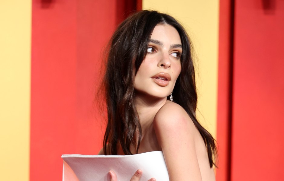 Emily Ratajkowski Is Braless in Sheer Dress at Oscars Party