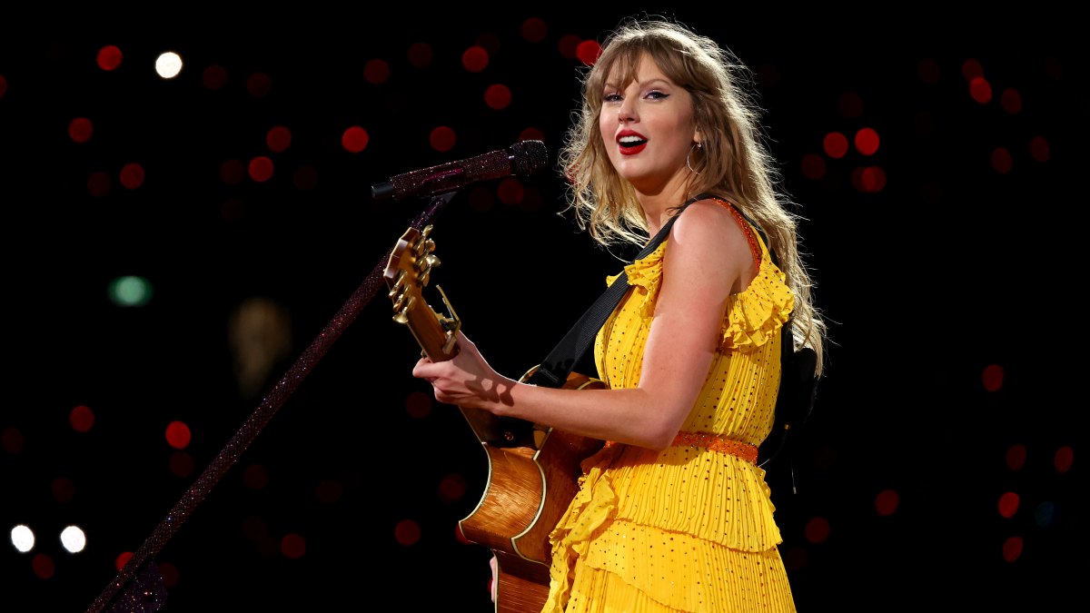 taylor swift stages of grief playlists have joe alwyn songs