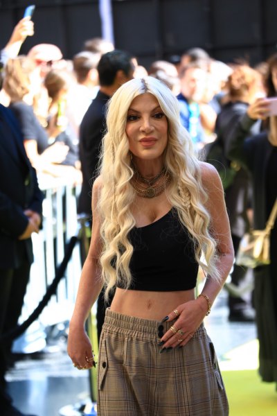 Tori-Spelling-Wore-Borrowed-Clothes-for-iHeartRadio-Awards