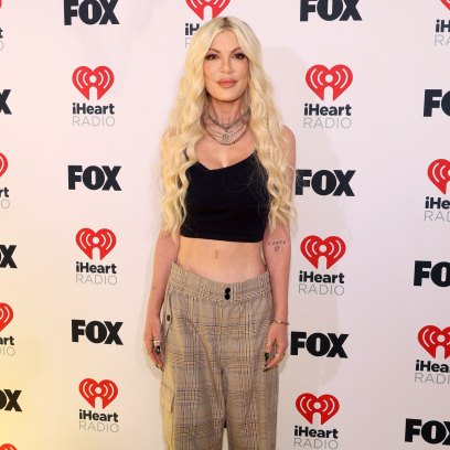 Tori Spelling Wore Borrowed Clothes for iHeartRadio Awards