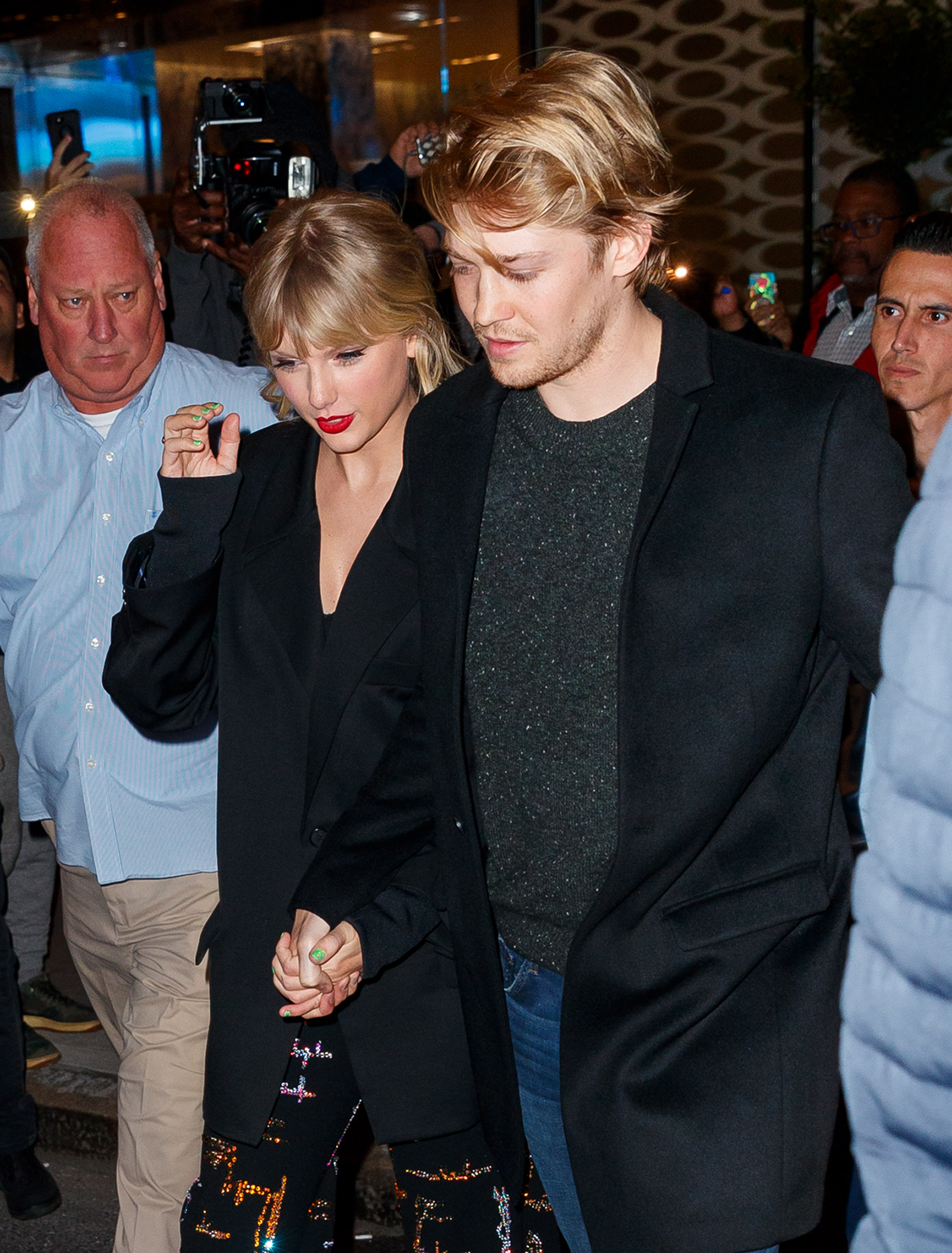 taylor swift joe alwyn relationship timeline