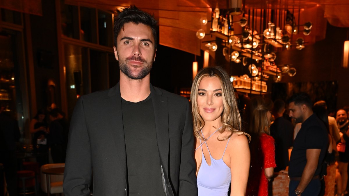 Are Selling the OC’s Alex Hall and Tyler Stanaland Dating?