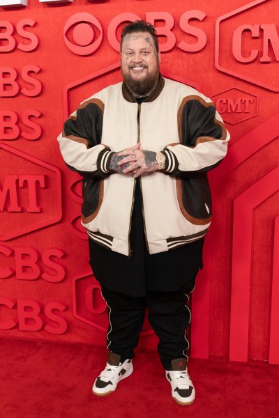 Jelly Roll Reveals the Reason He Only Wears Socks Once