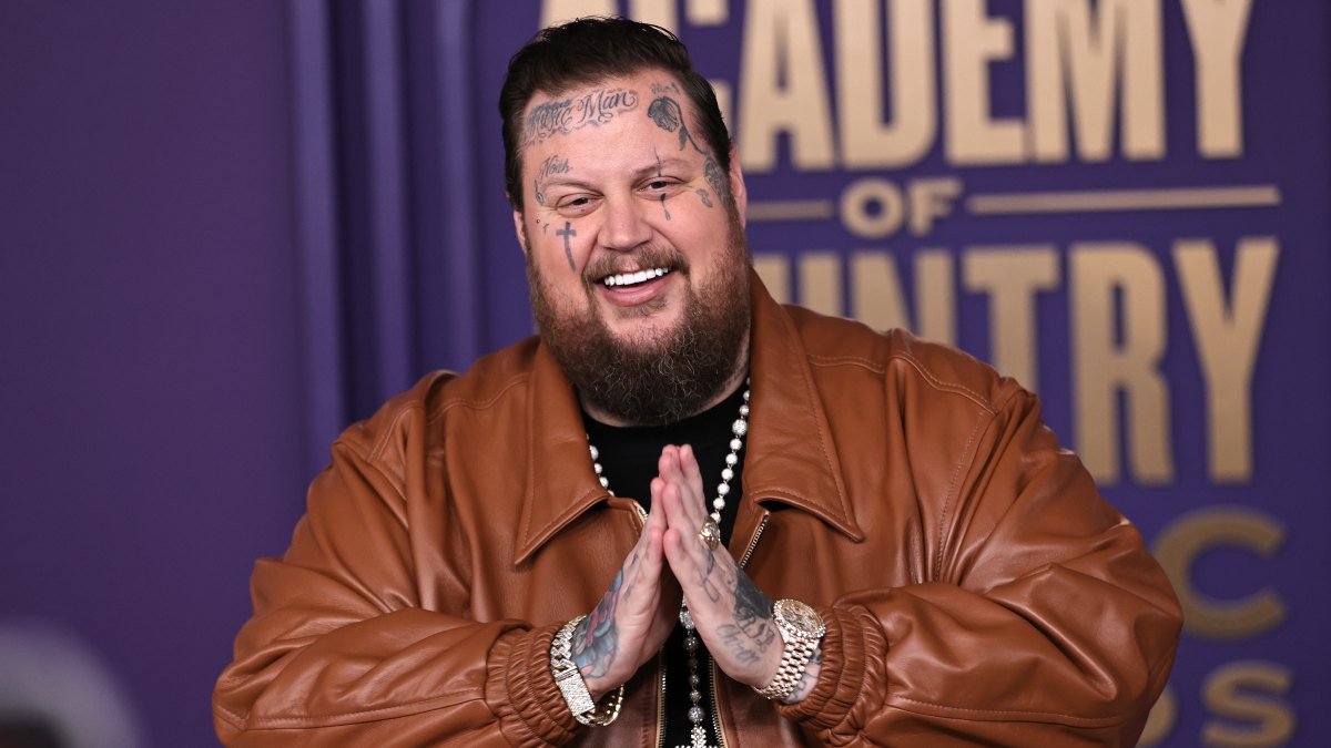 Jelly Roll Claims Marijuana Has 'Kept Me Sober', Away From Drugs