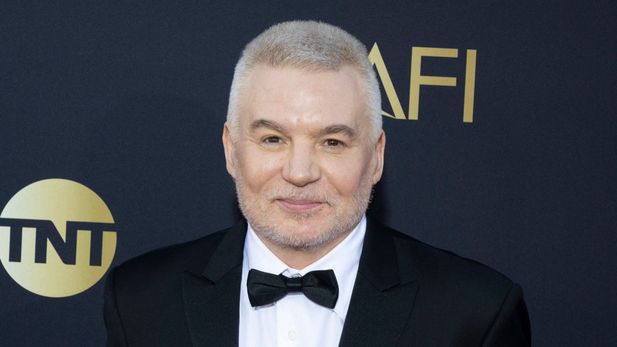 Did Mike Myers Get a Facelift? Plastic Surgeon Weighs In