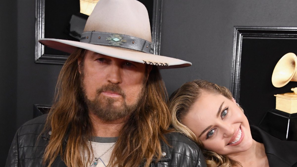 Miley Cyrus on Why She's 'Grateful' For Billy Ray Amid Feud